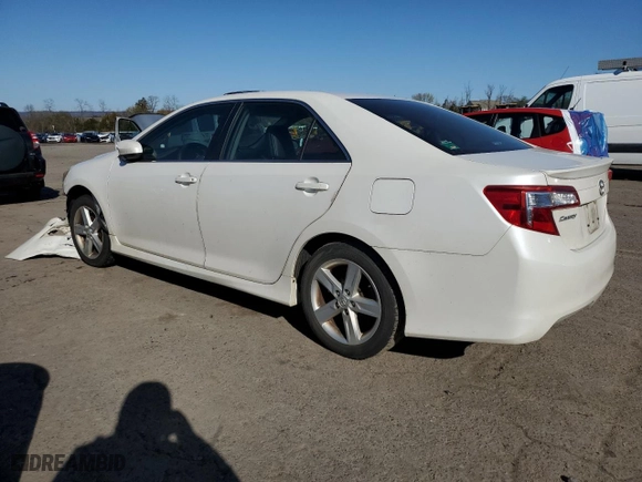 2014 Toyota Camry L with VIN 4T1BF1FK0EU441189, listed as a Copart auction lot 52104985 with 150,971 mi miles and Salvage Title. Bid and sale history available at carsss.com. Image 2.