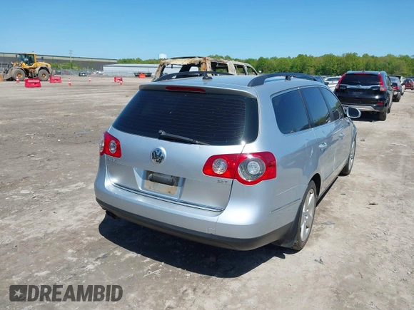 2008 Volkswagen Passat Komfort z VIN WVWLK73C38E053716, wystawiony jako IAAI lot #42176595 z przebiegiem 134 738 mil mil oraz . Historia ofert i sprzedaży dostępna na DreamBid. Obrazek 4.