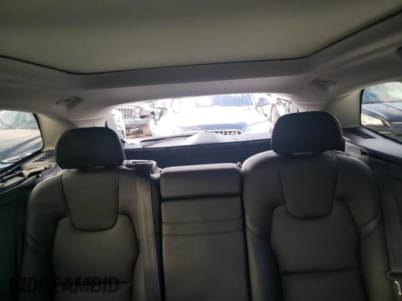 2019 Volvo XC60 Momentum with VIN YV4A22RK7K1328573, listed as a Copart auction lot 89158485 with 34,410 mi miles and Salvage title. Bid and sale history available at DreamBid. Image 10.
