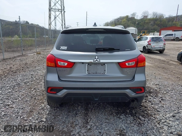 2018 Mitsubishi Outlander SEL z VIN JA4AR4AW0JZ011009, wystawiony jako IAAI lot #42026230 z przebiegiem 77 123 mil mil oraz . Historia ofert i sprzedaży dostępna na DreamBid. Obrazek 17.