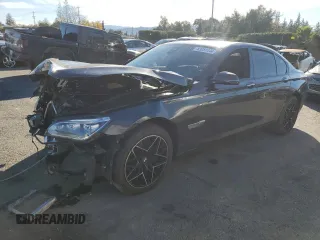 2015 BMW 7 Series 740i with VIN WBAYA6C56FD827087, listed as a Copart auction lot 83251144 with 0 mi miles and Salvage Title. Bid and sale history available at carsss.com. Image 1.
