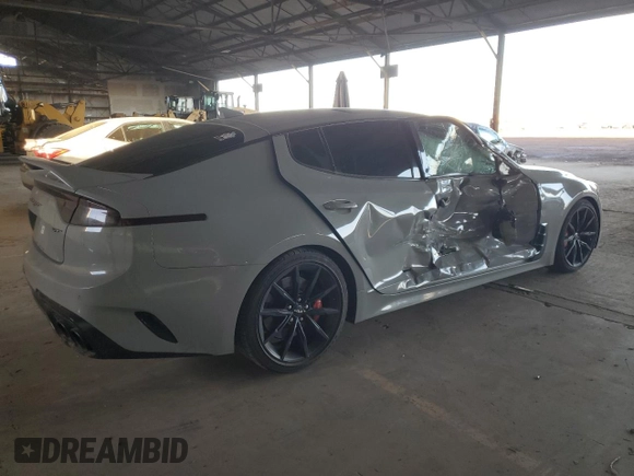 2022 Kia Stinger GT2 with VIN KNAE55LC8N6111584, listed as a Copart auction lot 81283814 with 44,654 mi miles and Salvage Title. Bid and sale history available at DreamBid. Image 3.