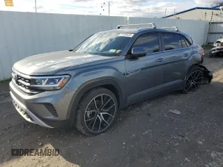 2023 Volkswagen Atlas SE with VIN 1V2HE2CA4PC207034, listed as a Copart auction lot 74105433 with 9,918 mi miles and . Bid and sale history available at DreamBid. Image 1.