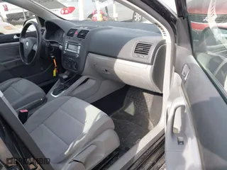 2008 Volkswagen Rabbit S with VIN WVWDB71K18W327925, listed as a IAAI auction lot 42054235 with 111,563 mi miles. Bid and sale history available at carsss.com. Image 5.