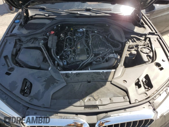 2017 BMW 5 Series 540i xDrive with VIN WBAJE7C36HWA03708, listed as a Copart auction lot 61983685 with 122,082 mi miles and Clean title. Bid and sale history available at DreamBid. Image 11.