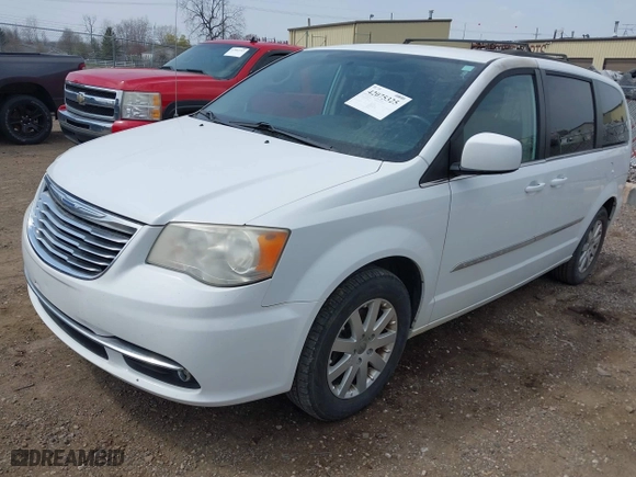 2014 Chrysler Town & Country Touring with VIN 2C4RC1BG4ER404320, listed as a IAAI auction lot 42075325 with 233,018 mi miles. Bid and sale history available at carsss.com. Image 2.