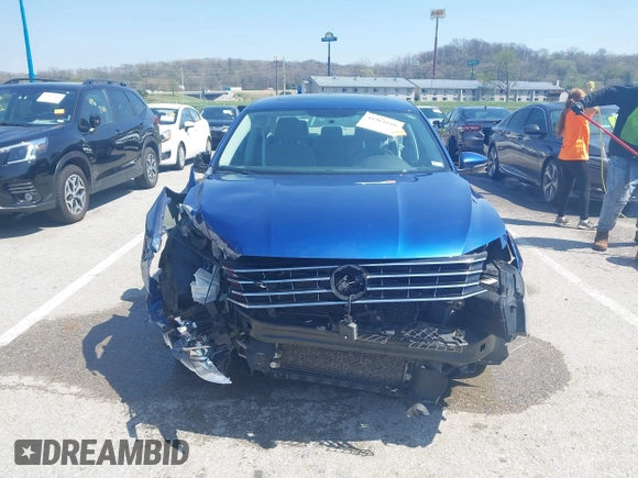 2017 Volkswagen Passat 1.8T SE with VIN 1VWBT7A31HC021299, listed as a IAAI auction lot 41961686 with 135,912 mi miles. Bid and sale history available at carsss.com. Image 13.
