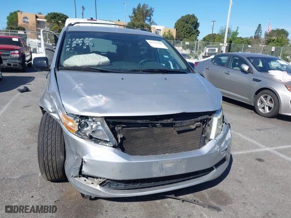 2013 Honda Odyssey LX with VIN 5FNRL5H2XDB065141, listed as a IAAI auction lot 41712328 with 174,020 mi miles. Bid and sale history available at carsss.com. Image 12.