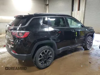 2019 Jeep Compass Trailhawk with VIN 3C4NJDDB1KT660608, listed as a Copart auction lot 51926615 with 81,047 mi miles and Salvage Title. Bid and sale history available at DreamBid. Image 3.