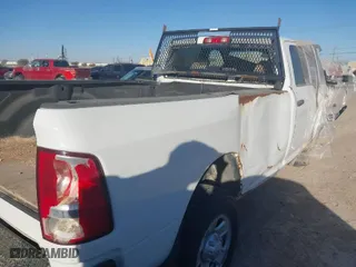 2018 Ram 2500 Tradesman with VIN 3C6UR5HJ5JG284277, listed as a IAAI auction lot 41708541 with 1 mi miles. Bid and sale history available at carsss.com. Image 4.