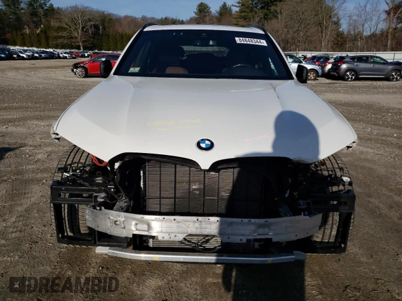2021 BMW X5 M50i with VIN 5UXJU4C04M9G27685, listed as a Copart auction lot 84848344 with 32,349 mi miles and Salvage Title. Bid and sale history available at carsss.com. Image 5.