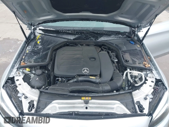 2021 Mercedes-Benz C 300 with VIN W1KWF8DB8MR635817, listed as a IAAI auction lot 41611333 with 26,198 mi miles and . Bid and sale history available at DreamBid. Image 10.