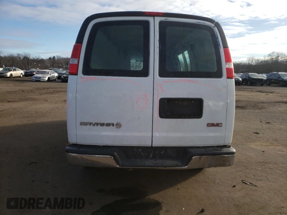 2019 GMC Savana Cargo z VIN 1GTW7AFG4K1335887, wystawiony jako Copart lot #88017165 z przebiegiem Nie podano mil oraz Szkody całkowita. Historia ofert i sprzedaży dostępna na DreamBid. Obrazek 6.