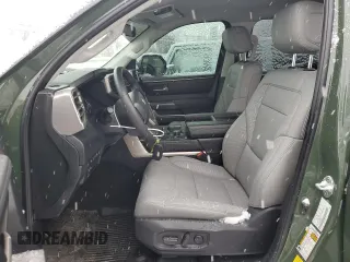 2022 Toyota Tundra 4WD SR5 with VIN 5TFLA5DB0NX055808, listed as a Copart auction lot 44607375 with 41,653 mi miles and Salvage Title. Bid and sale history available at carsss.com. Image 7.