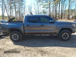 2016 Toyota Tacoma SR with VIN 5TFCZ5AN5GX045267, listed as a IAAI auction lot 41151555 with 162,882 mi miles. Bid and sale history available at carsss.com. Image 13.