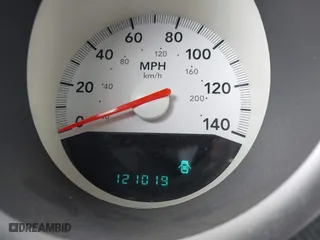 2005 Dodge Magnum SE with VIN 2D4FV48V75H129698, listed as a IAAI auction lot 41850776 with 121,019 mi miles. Bid and sale history available at carsss.com. Image 7.