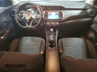 2024 Nissan Kicks SV z VIN 3N1CP5CV6RL495224, wystawiony jako Copart lot #58130655 z przebiegiem 7 927 mil mil oraz Szkoda całkowita • Salvage title. Historia ofert i sprzedaży dostępna na DreamBid. Obrazek 8.