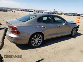 2020 Volvo S60 Momentum with VIN 7JRA22TK1LG060177, listed as a Copart auction lot 47666584 with 28,520 mi miles. Bid and sale history available at carsss.com. Image 3.