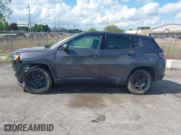 2018 Jeep Compass Sport z VIN 3C4NJCAB0JT267454, wystawiony jako IAAI lot #42266843 z przebiegiem 116 775 mil mil oraz . Historia ofert i sprzedaży dostępna na DreamBid. Obrazek 14.