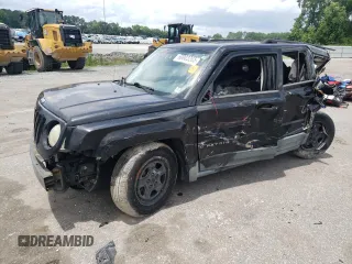 2011 Jeep Patriot Sport with VIN 1J4NT1GA4BD208339, listed as a Copart auction lot 60903265 with 210,513 mi miles and Salvage title. Bid and sale history available at DreamBid. Image 1.