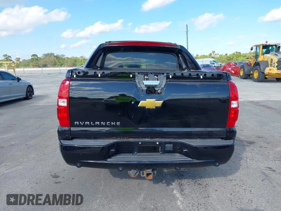 2013 Chevrolet Avalanche LTZ with VIN 3GNMCGE05DG351022, listed as a IAAI auction lot 41138090 with 197,159 mi miles and . Bid and sale history available at DreamBid. Image 16.