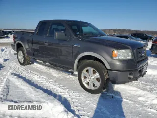 2006 Ford F-150 XLT z VIN 1FTPX04526KB05118, wystawiony jako Copart lot #41394315 z przebiegiem 122 502 mil mil oraz Czysty tytuł • Clean title. Historia ofert i sprzedaży dostępna na DreamBid. Obrazek 4.