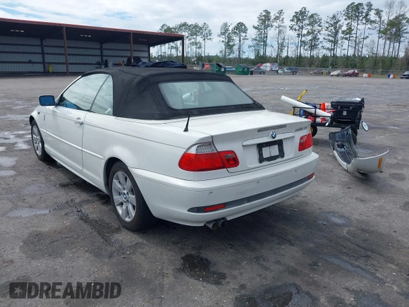 2005 BMW 3 Series 325Ci with VIN WBABW33405PL37240, listed as a IAAI auction lot 41650058 with 154,954 mi miles and . Bid and sale history available at carsss.com. Image 3.