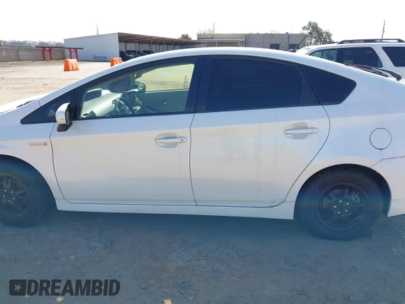 2014 Toyota Prius Four with VIN JTDKN3DU8E1737165, listed as a IAAI auction lot 41781998 with 175,585 mi miles and . Bid and sale history available at carsss.com. Image 14.