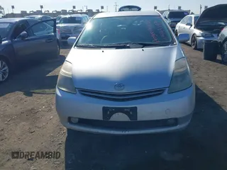 2008 Toyota Prius with VIN JTDKB20U283346854, listed as a IAAI auction lot 41443147 with 175,830 mi miles. Bid and sale history available at carsss.com. Image 13.