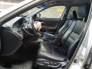 2012 Honda Crosstour EX-L z VIN 5J6TF2H58CL009307, wystawiony jako Copart lot #57789485 z przebiegiem 86 902 mil mil oraz Szkoda całkowita • Salvage title. Historia ofert i sprzedaży dostępna na DreamBid. Obrazek 7.
