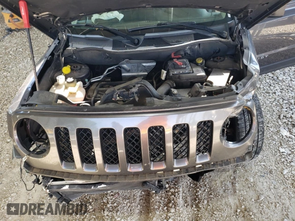 2016 Jeep Patriot Latitude z VIN 1C4NJPFA5GD699012, wystawiony jako Copart lot #55555095 z przebiegiem 82 643 mil mil oraz Szkoda całkowita • Salvage title. Historia ofert i sprzedaży dostępna na DreamBid. Obrazek 12.