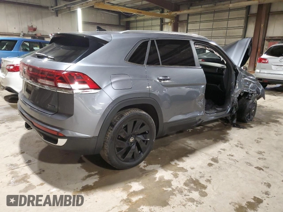 2024 Volkswagen Atlas SE z VIN 1V2KE2CA1RC200714, wystawiony jako Copart lot #43187725 z przebiegiem Nie podano mil oraz Szkoda całkowita • Salvage title. Historia ofert i sprzedaży dostępna na DreamBid. Obrazek 3.