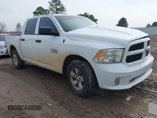 2016 Ram 1500 Tradesman z VIN 1C6RR6KG5GS404699, wystawiony jako IAAI lot #41367027 z przebiegiem 56 757 mil mil oraz . Historia ofert i sprzedaży dostępna na DreamBid. Obrazek 1.