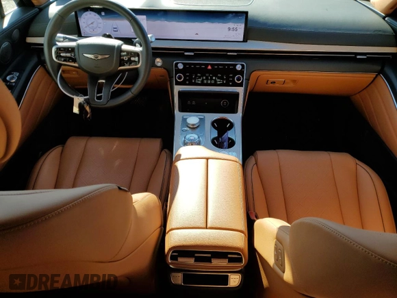 2025 Genesis GV80 z VIN KMUHDESC9SU214604, wystawiony jako Copart lot #50236995 z przebiegiem 4746 mil mil oraz Szkody całkowita. Historia ofert i sprzedaży dostępna na DreamBid. Obrazek 8.