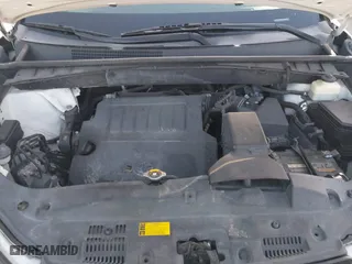 2014 Toyota Highlander XLE with VIN 5TDKKRFH3ES038170, listed as a IAAI auction lot 41740889 with 215,715 mi miles. Bid and sale history available at carsss.com. Image 10.