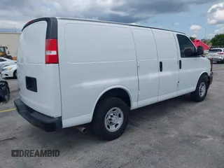 2018 Chevrolet Express Cargo with VIN 1GCWGAFP0J1342902, listed as a IAAI auction lot 42568676 with 98,489 mi miles and . Bid and sale history available at DreamBid. Image 4.
