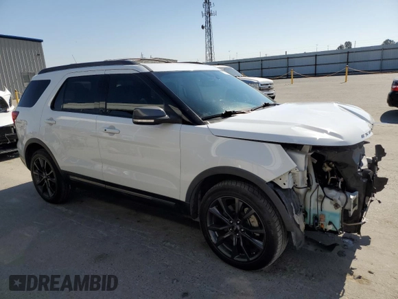 2019 Ford Explorer XLT z VIN 1FM5K7D80KGA73464, wystawiony jako Copart lot #57432355 z przebiegiem 54 822 mil mil oraz Szkoda całkowita • Salvage title. Historia ofert i sprzedaży dostępna na DreamBid. Obrazek 4.