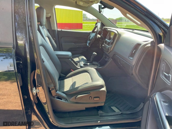2018 Chevrolet Colorado 4WD Z71 with VIN 1GCPTDE12J1152954, listed as a Copart auction lot 52353175 with 151,053 mi miles and Clean Title. Bid and sale history available at carsss.com. Image 5.