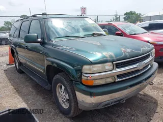2002 Chevrolet Suburban LT z VIN 1GNFK16Z32J186556, wystawiony jako IAAI lot #42255091 z przebiegiem 352 328 mil mil oraz . Historia ofert i sprzedaży dostępna na DreamBid. Obrazek 1.