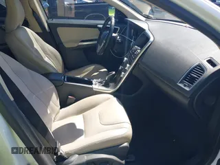 2016 Volvo XC60 T5 Drive-E Premier with VIN YV440MDK4G2847071, listed as a IAAI auction lot 42695373 with 172,619 mi miles and . Bid and sale history available at DreamBid. Image 5.