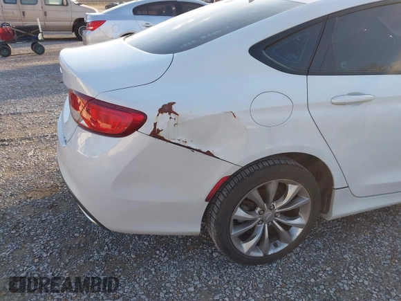 2015 Chrysler 200 S with VIN 1C3CCCBG5FN699500, listed as a IAAI auction lot 41544234 with 171,864 mi miles and . Bid and sale history available at carsss.com. Image 6.