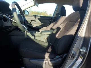2025 Nissan Sentra S z VIN 3N1AB8BV1SY266922, wystawiony jako Copart lot #49598305 z przebiegiem 1 102 mil mil oraz Szkoda całkowita • Salvage title. Historia ofert i sprzedaży dostępna na DreamBid. Obrazek 7.