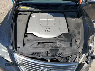 2009 Lexus LS 460 with VIN JTHCL46F195003527, listed as a Copart auction lot 49570505 with 279,651 mi miles and Salvage title. Bid and sale history available at DreamBid. Image 13.