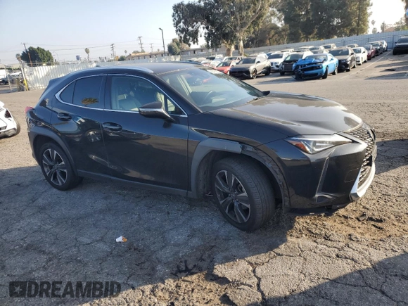 2020 Lexus UX 200 z VIN JTHX3JBH3L2030146, wystawiony jako Copart lot #88565165 z przebiegiem 88 286 mil mil oraz Czysty tytuł • Clean title. Historia ofert i sprzedaży dostępna na DreamBid. Obrazek 4.