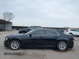 2016 Chrysler 300 Limited with VIN 2C3CCAAG7GH219523, listed as a IAAI auction lot 41932271 with 158,082 mi miles. Bid and sale history available at carsss.com. Image 14.