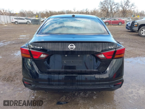 2021 Nissan Altima 2.5 SV with VIN 1N4BL4DV1MN335585, listed as a IAAI auction lot 40799834 with 121,069 mi miles. Bid and sale history available at carsss.com. Image 16.