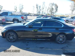 2021 BMW 3 Series 330i with VIN 3MW5R1J08M8B51760, listed as a IAAI auction lot 41605331 with 29,455 mi miles. Bid and sale history available at carsss.com. Image 14.