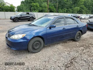 2005 Toyota Camry LE with VIN 4T1BE30K05U057758, listed as a Copart auction lot 64972205 with 144,276 mi miles and Salvage title. Bid and sale history available at DreamBid. Image 1.