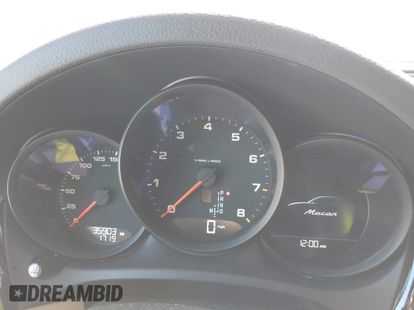 2019 Porsche Macan with VIN WP1AA2A58KLB08292, listed as a IAAI auction lot 42032061 with 35,903 mi miles and . Bid and sale history available at DreamBid. Image 7.