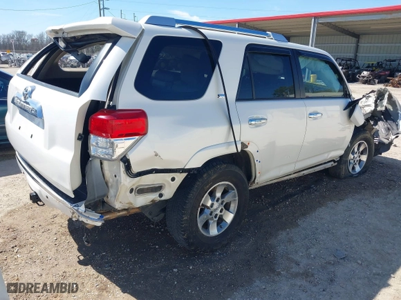 2011 Toyota 4Runner SR5 with VIN JTEZU5JR3B5021593, listed as a IAAI auction lot 41663008 with 290,112 mi miles. Bid and sale history available at carsss.com. Image 4.